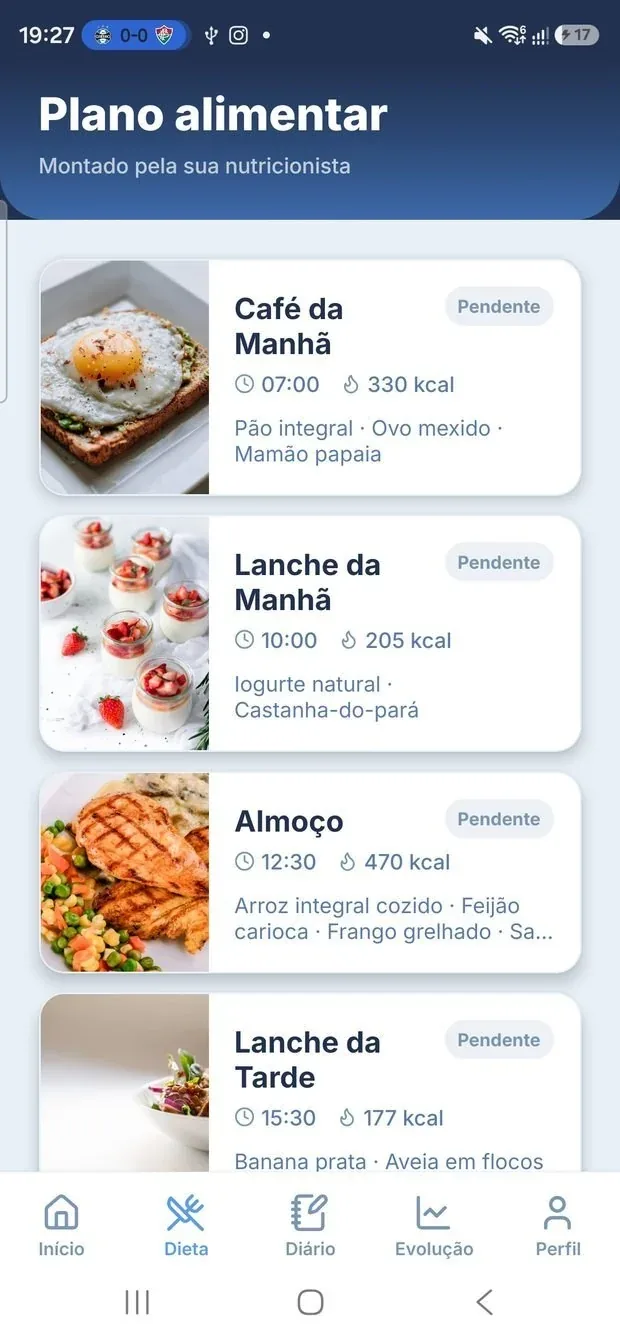 Plano alimentar do paciente no app EvoluBio, com as refeições do dia